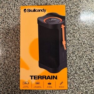 Skullcandy Terrain Water-Resistant Wireless Bluetooth Speaker (Black) NEW